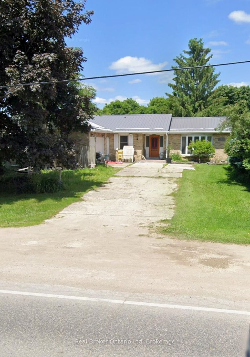 Photo of 525 Main Street W, Minto, ON N0G 2P0 (MLS # X13079372)