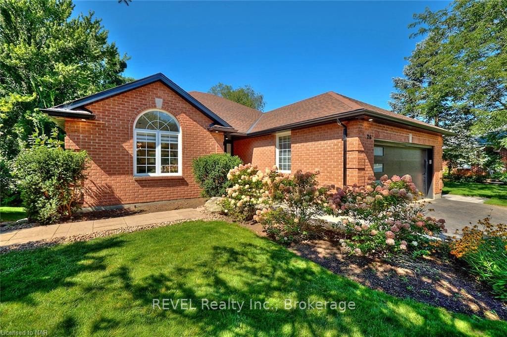 26 Oakridge Boulevard