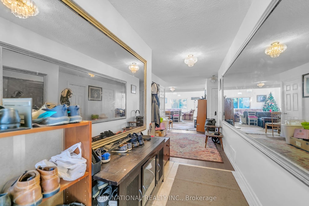 Photo of 186 Patricia Avenue, Toronto, ON M2M 1J5 (MLS # C13874800)