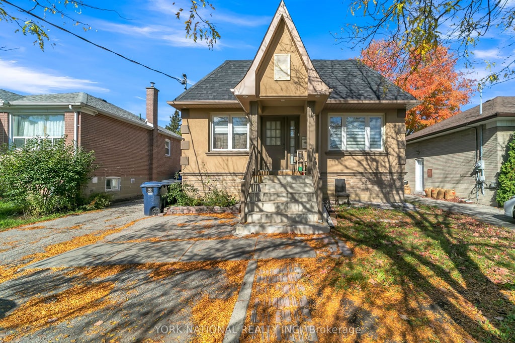 Photo of 186 Patricia Avenue, Toronto, ON M2M 1J5 (MLS # C13874800)