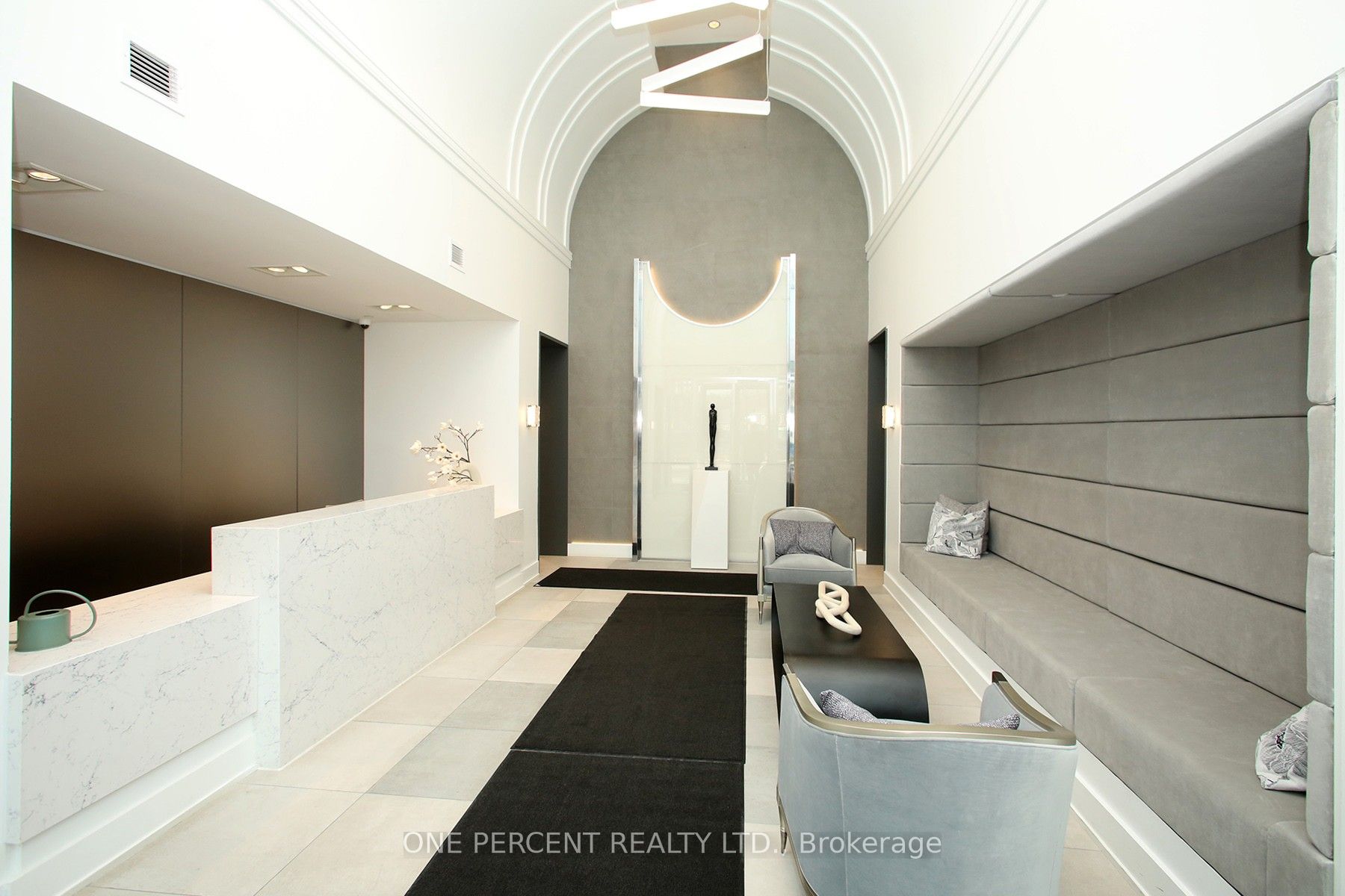 42 Mill Street 204