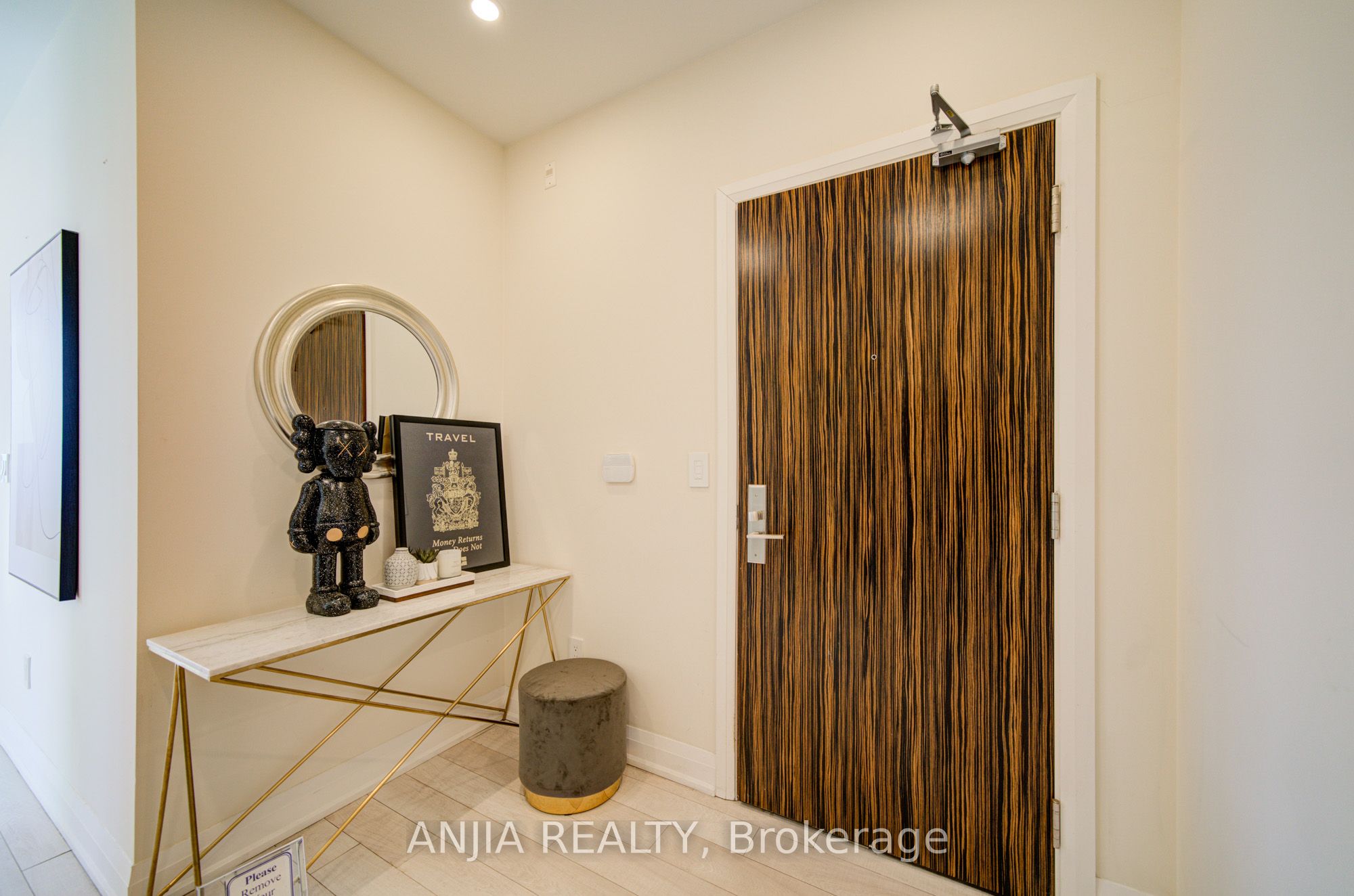 8763 Bayview Avenue 507