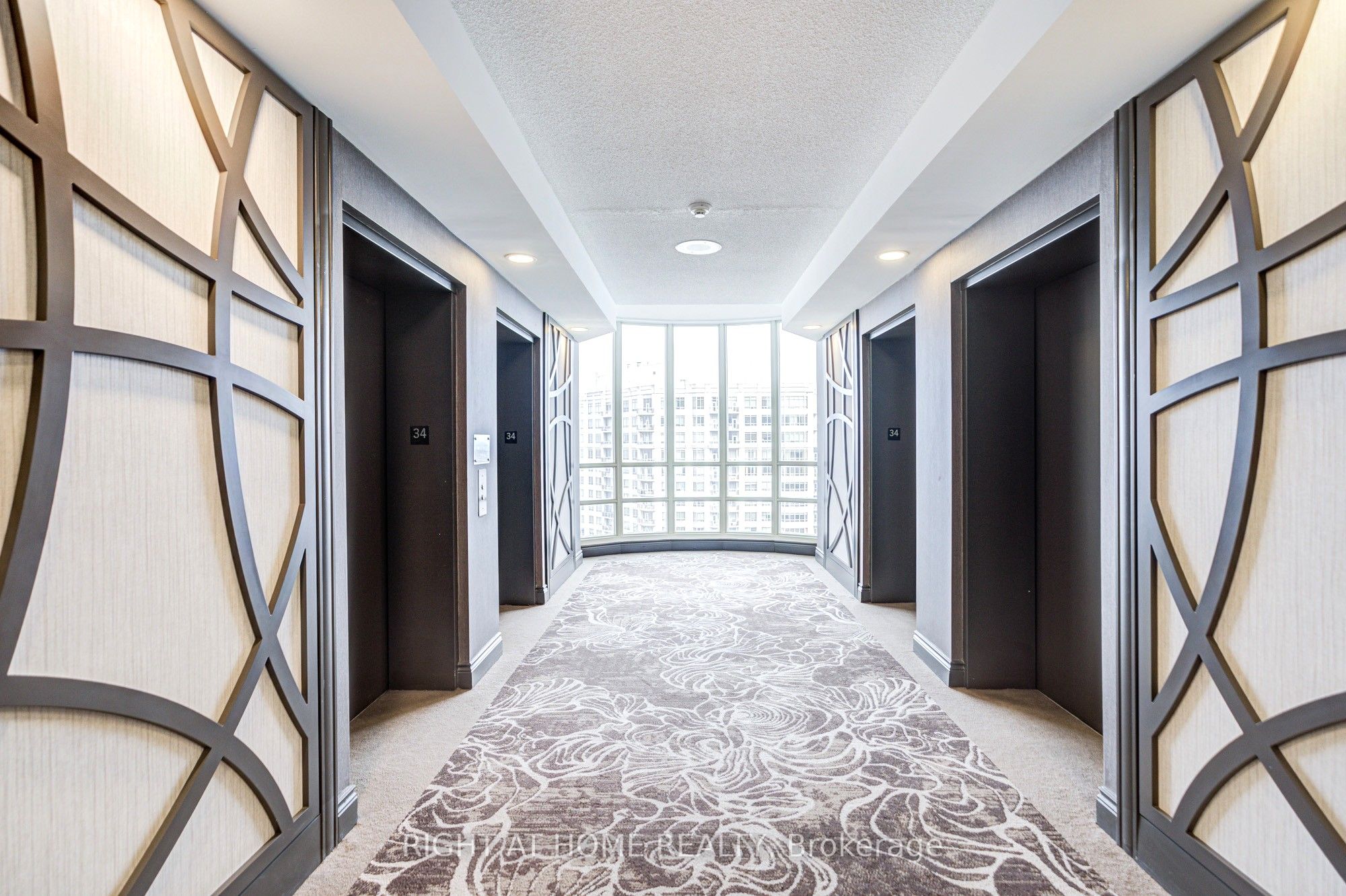 45 Kingsbridge Garden Circle 3405