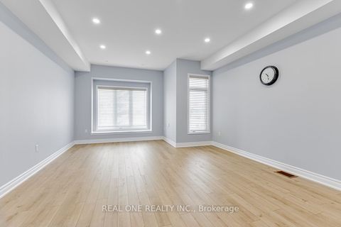 42 Beehive Lane Markham ON L6E 0K6