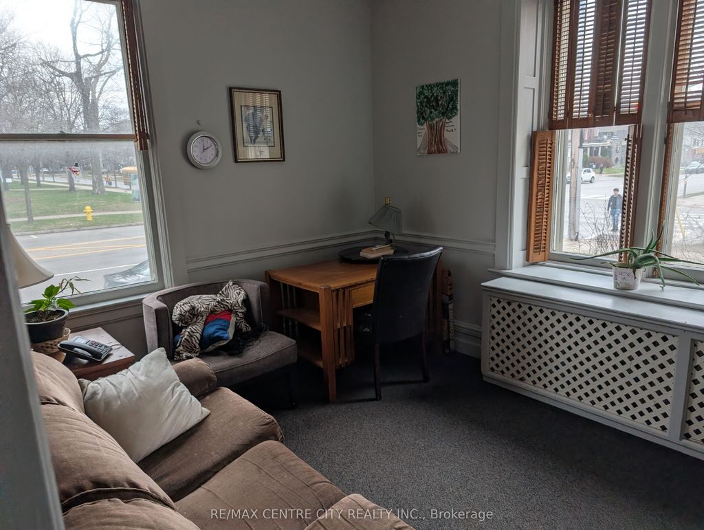 Photo of 334 Queens Avenue, London East, ON N6B 1X4 (MLS # X12993992)