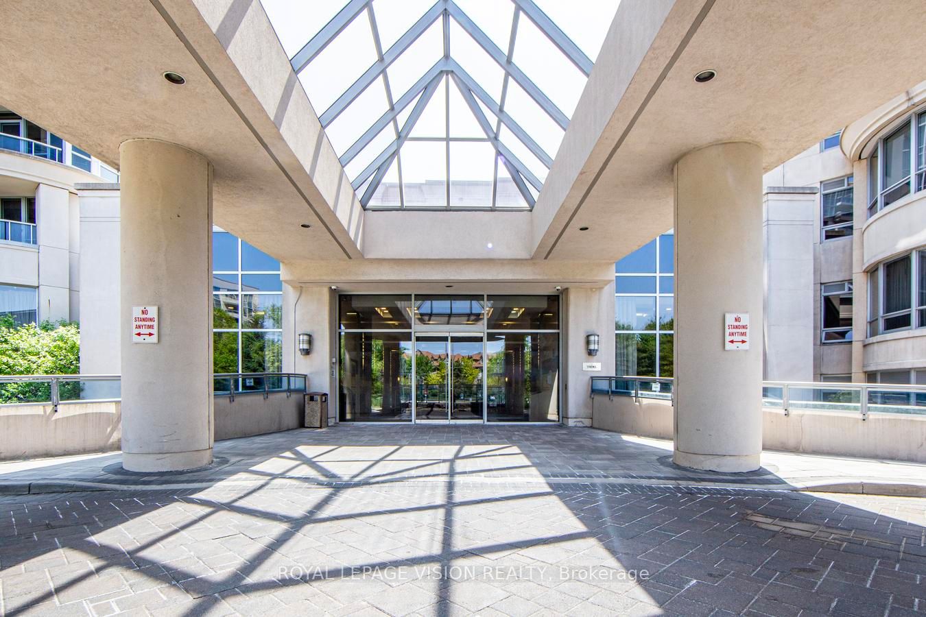 23 Cox Boulevard 583