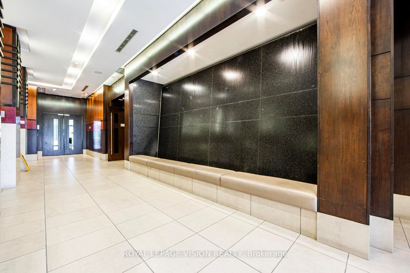 23 Cox Boulevard 583