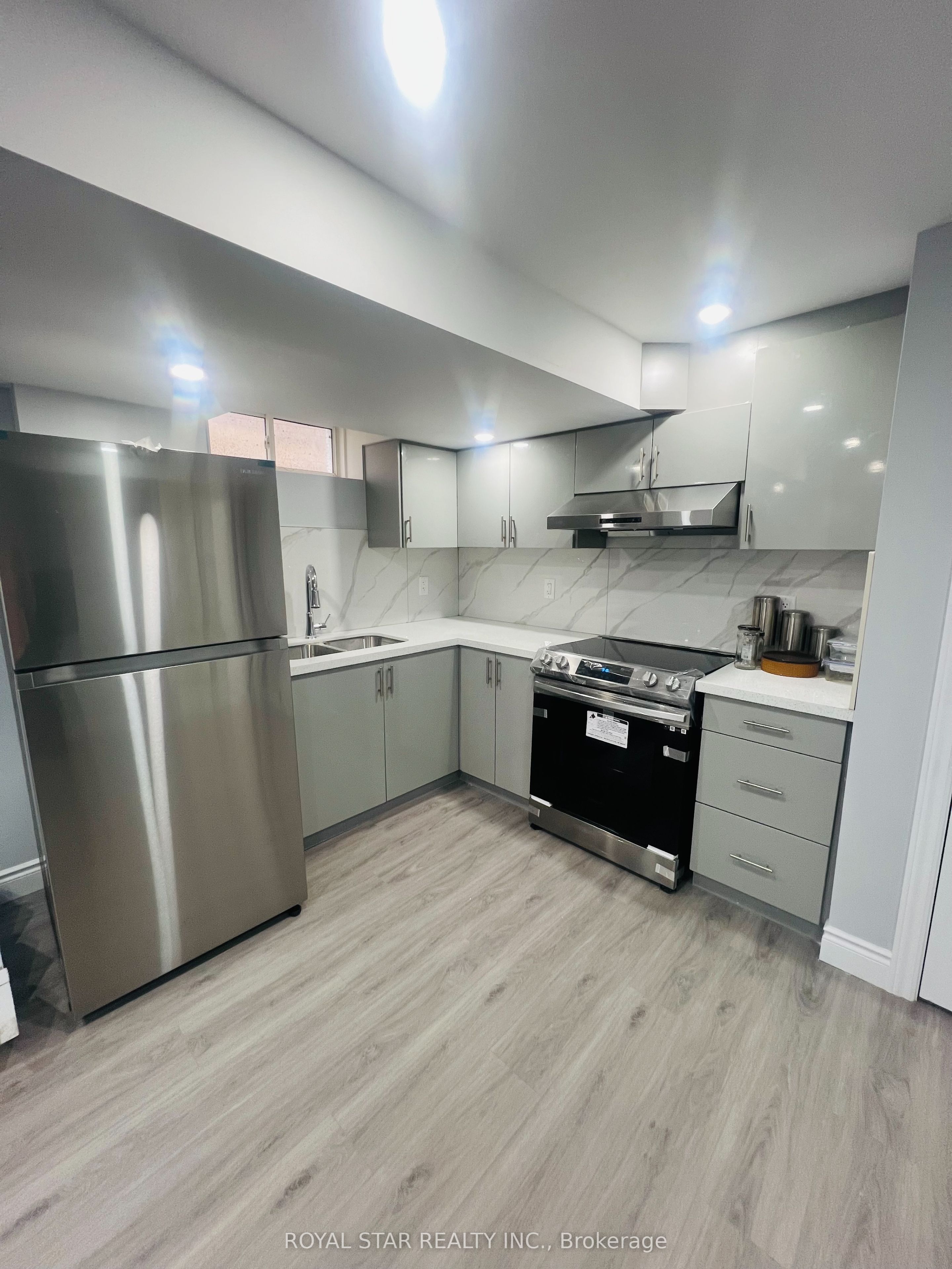 121 Bonnieglen Farm Boulevard Basement