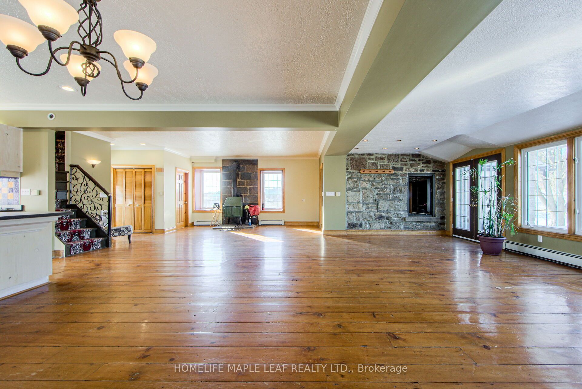 13422 Highway 7 Road
