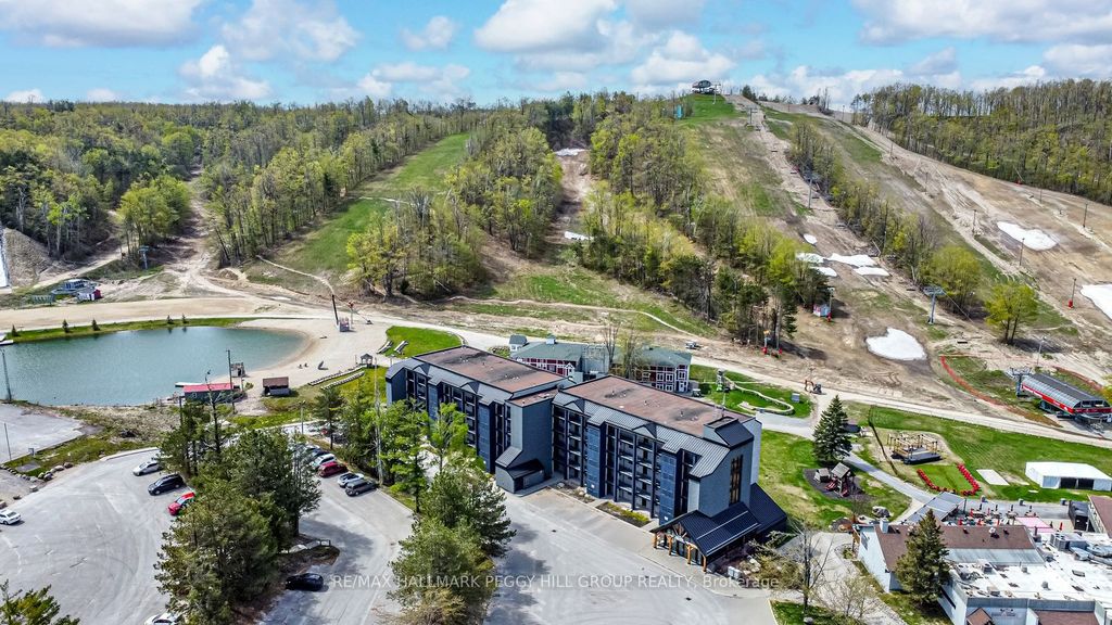 Photo of 80 Horseshoe Boulevard #503, Oro-Medonte, ON L4M 4Y8 (MLS # S12717954)