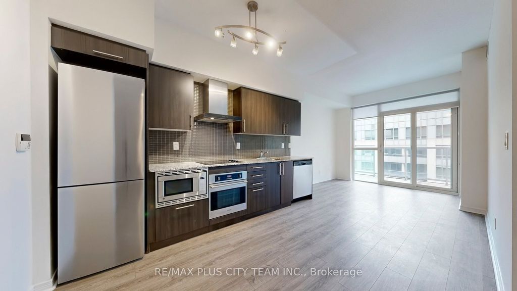 Photo of 352 Front Street W #1818, Toronto, ON M5V 0K3 (MLS # C12544314)