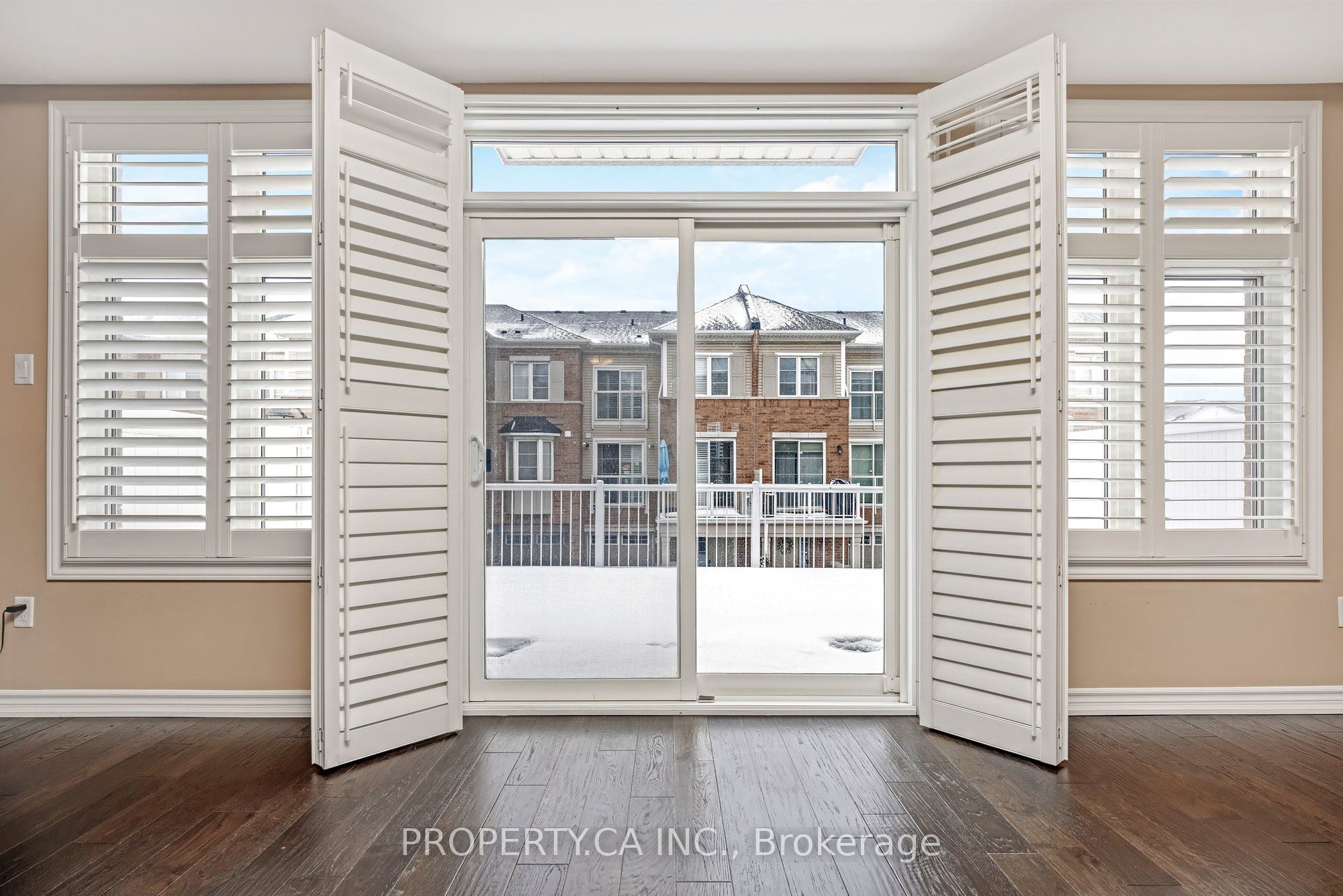 165 Hampshire Way 16