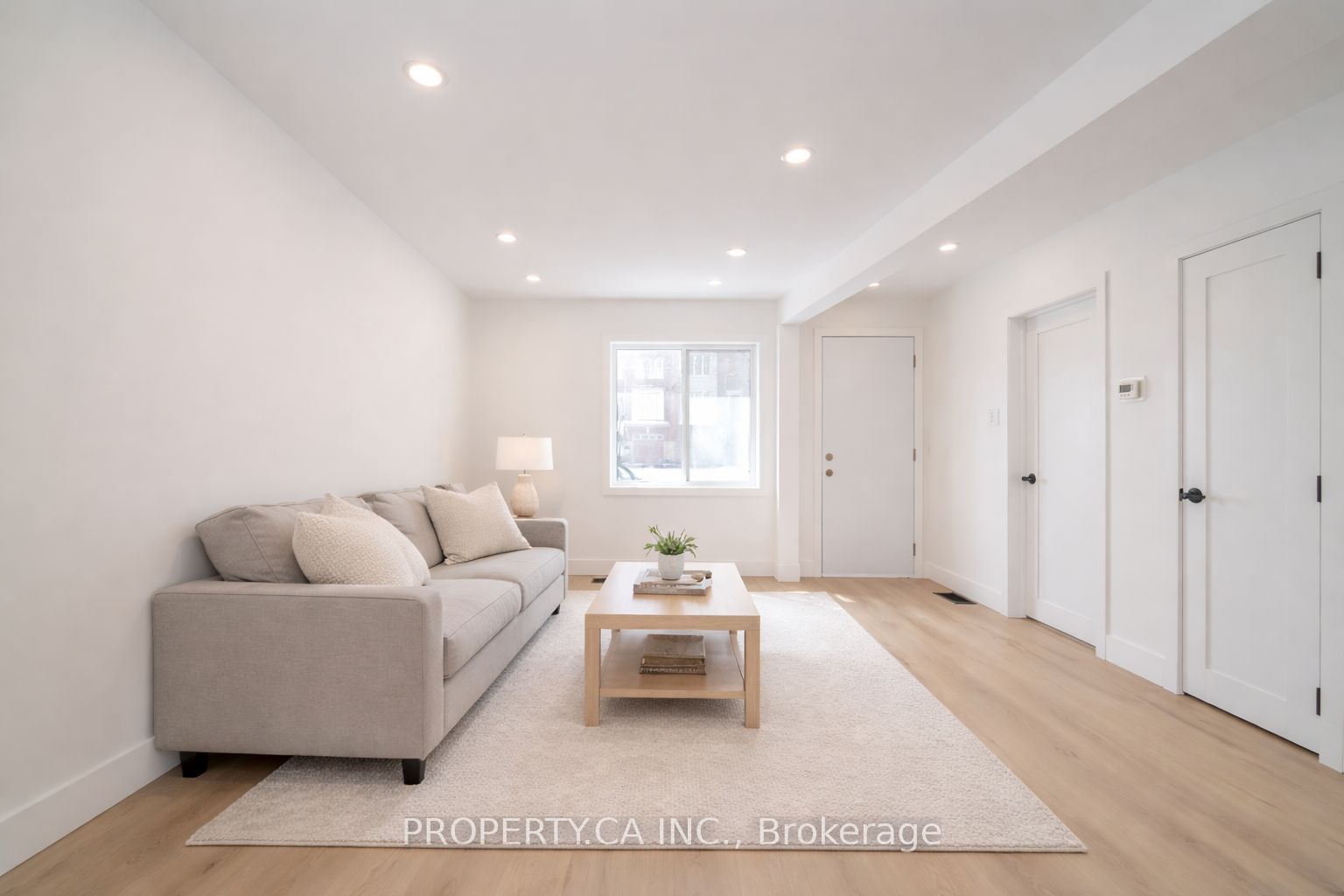 46 McMurchy Avenue N