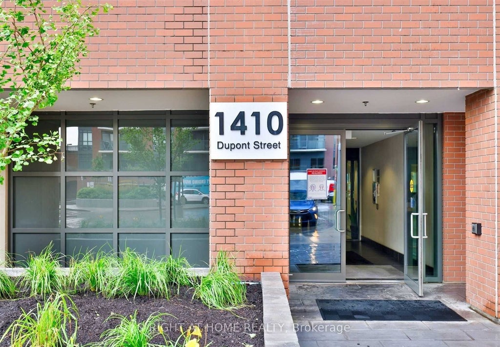 Photo of 1410 Dupont Street #506, Toronto, ON M6H 0B6 (MLS # W13487000)