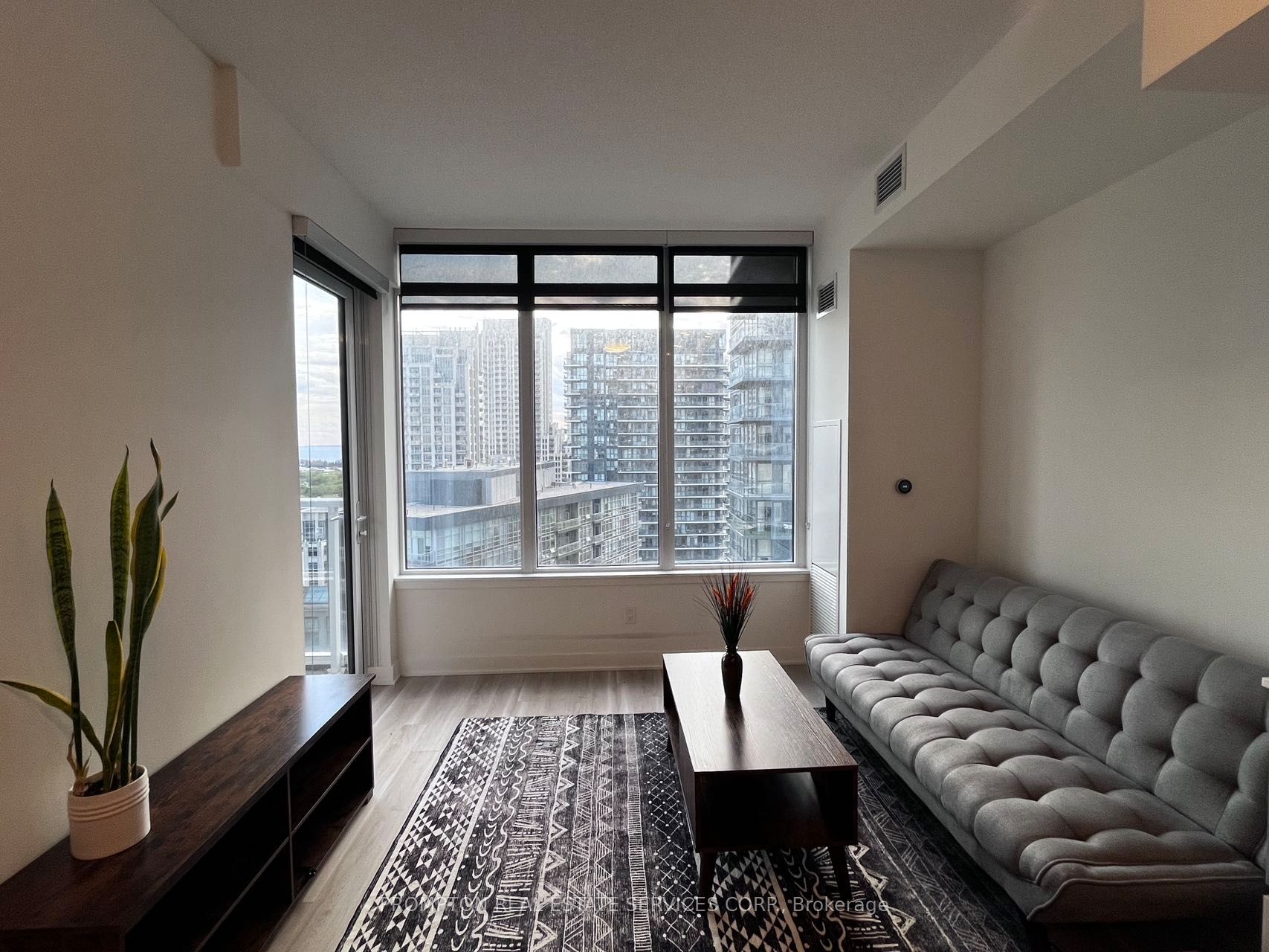 19 Bathurst Street 2115