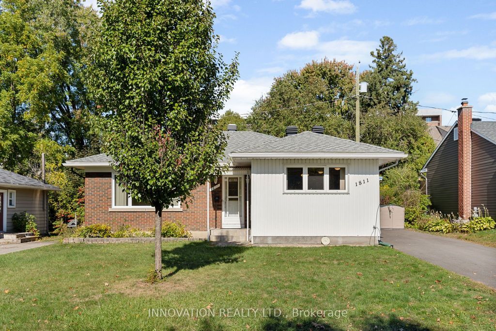 Photo of 1811 Hutton Avenue, Elmvale Acres and Area, ON K1G 1M1 (MLS # X12457984)