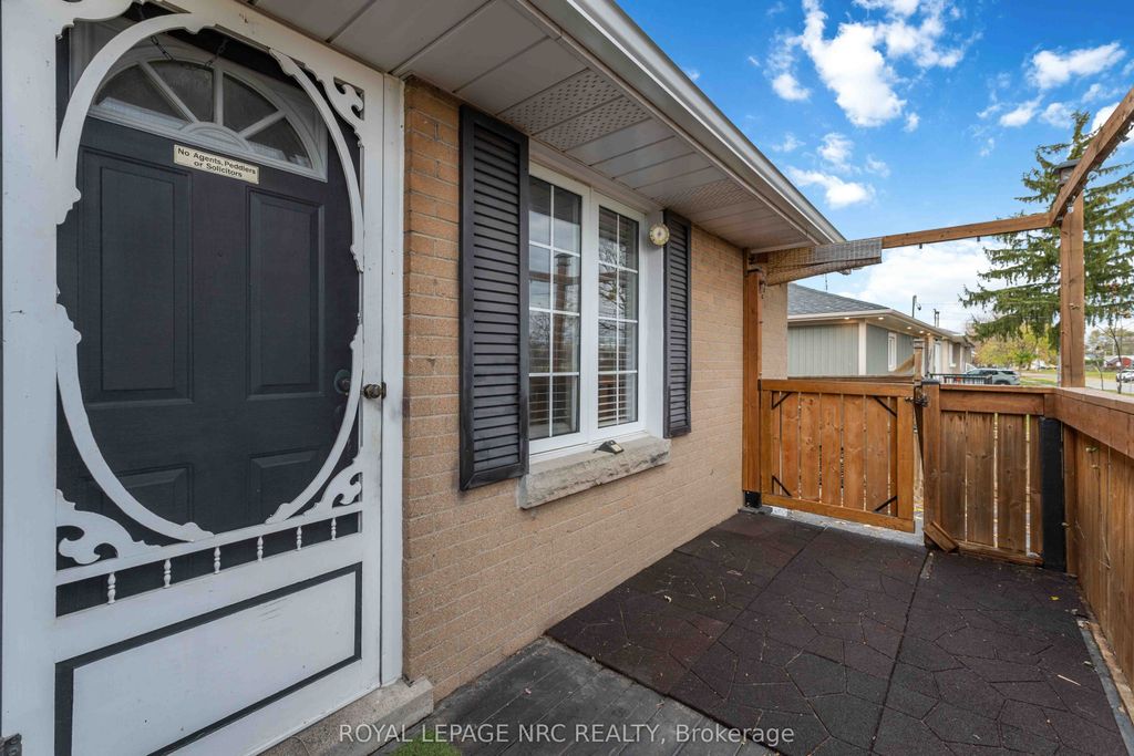 Photo of 23 Verne Avenue, Welland, ON L3C 1Z6 (MLS # X12688932)