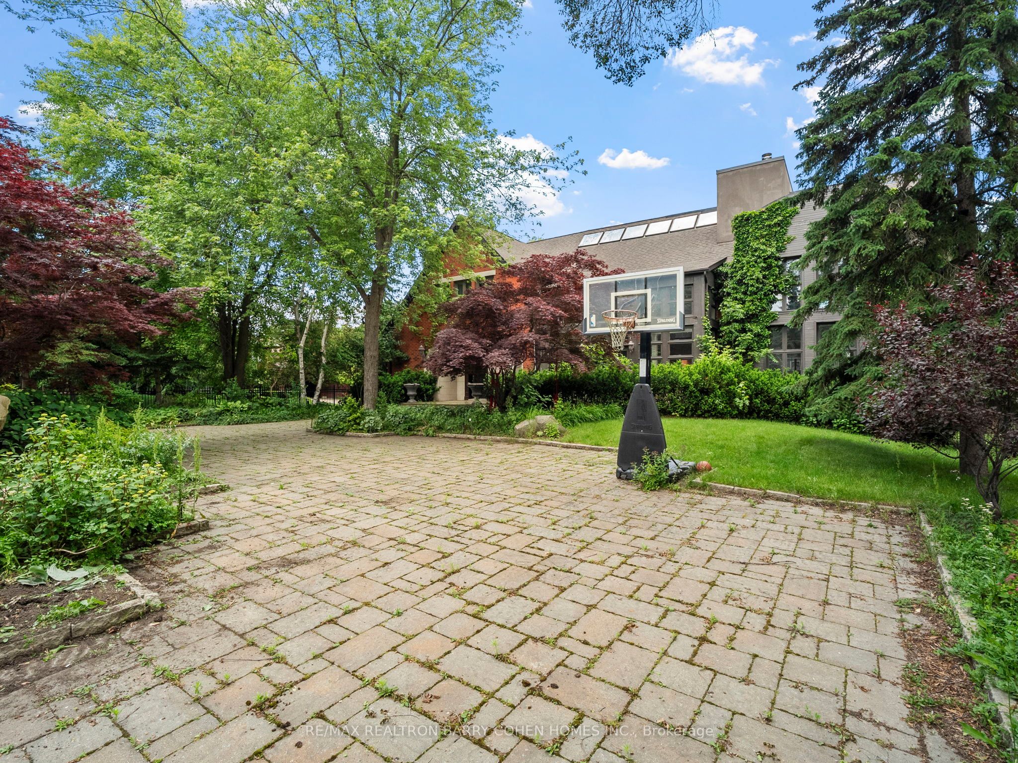 40 Old Colony Road