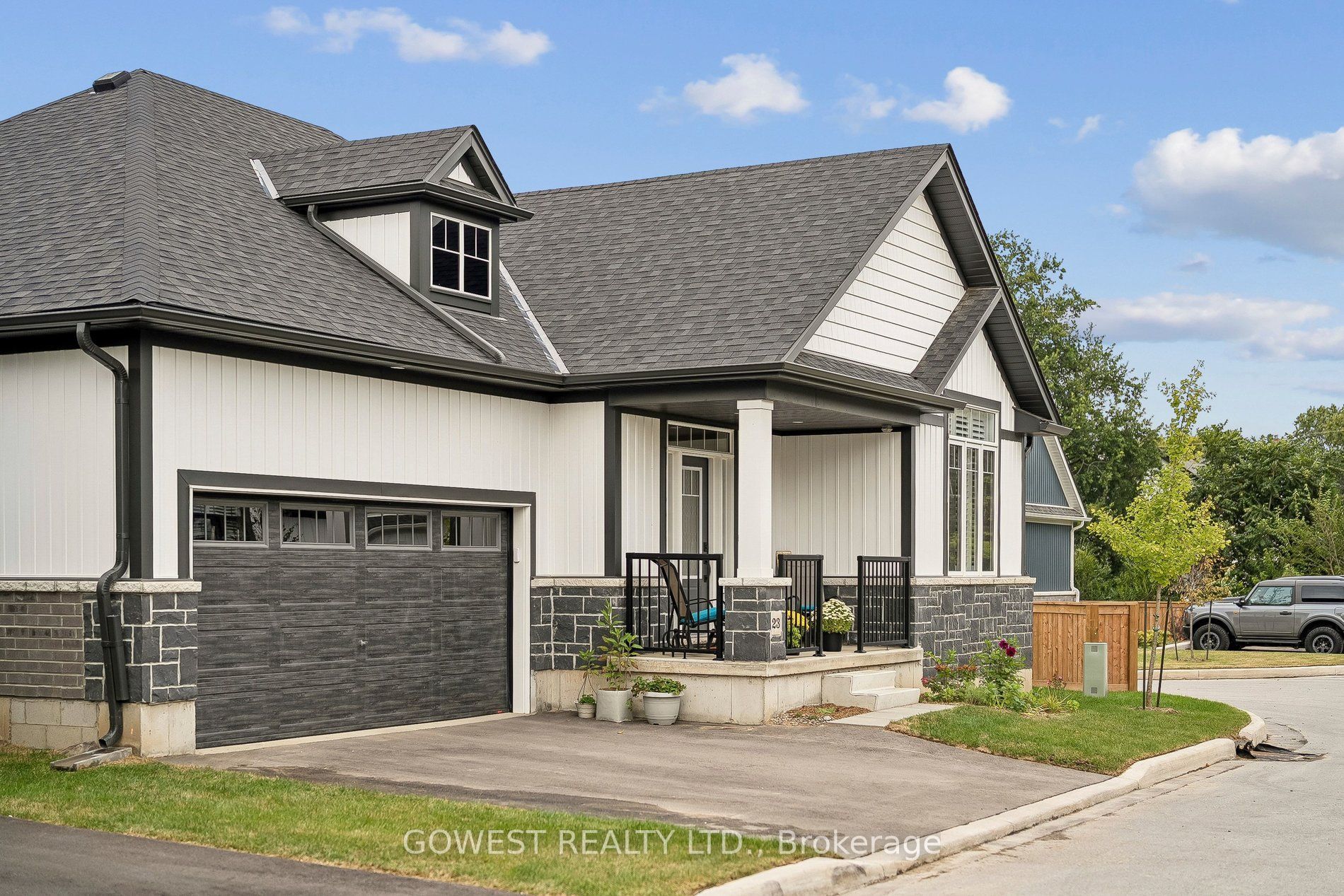 2797 Red Maple Avenue 23