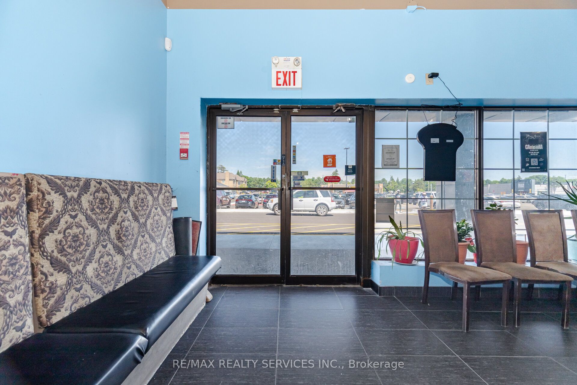 180 Sandalwood Parkway E 8A