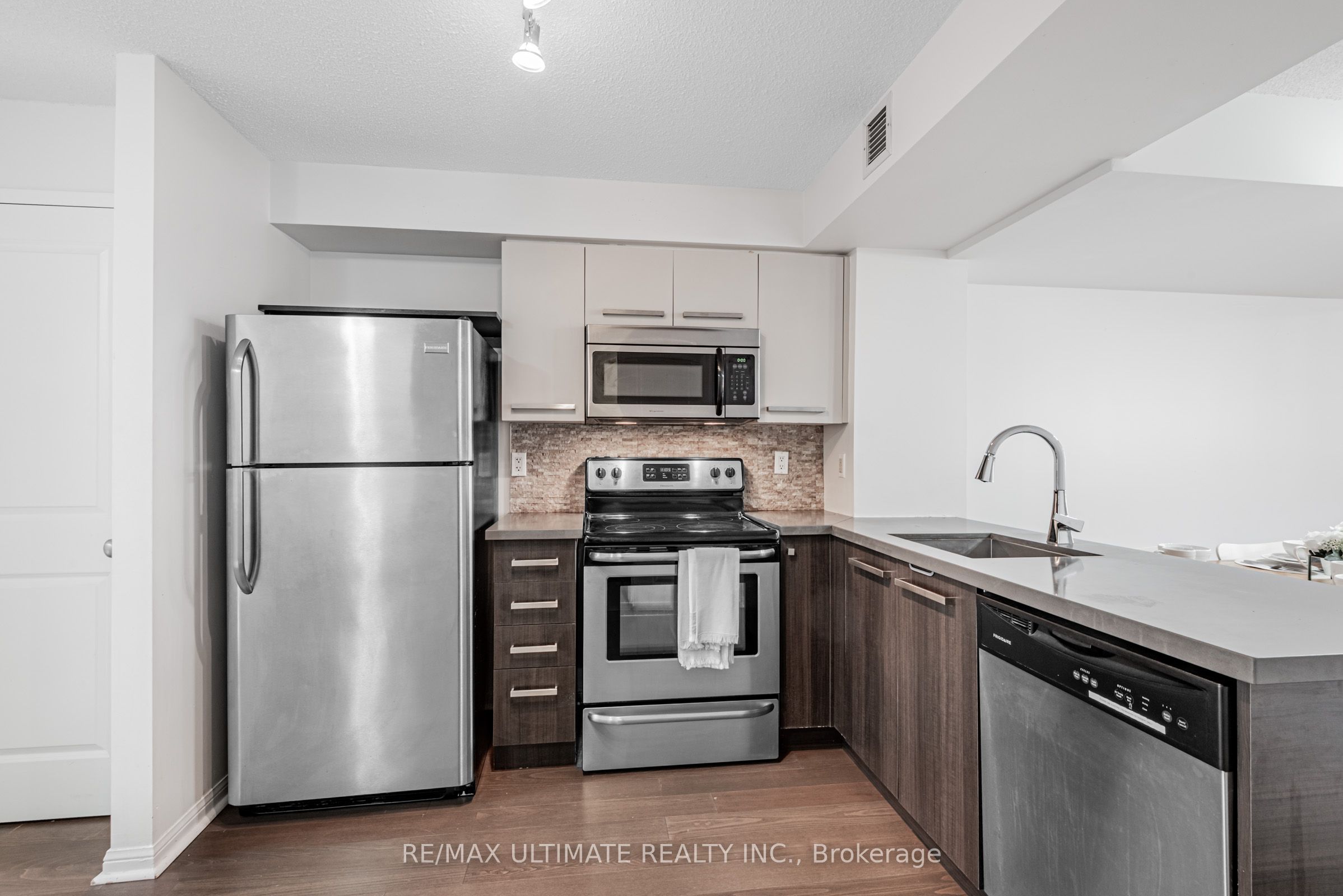 11 St Joseph Street 311