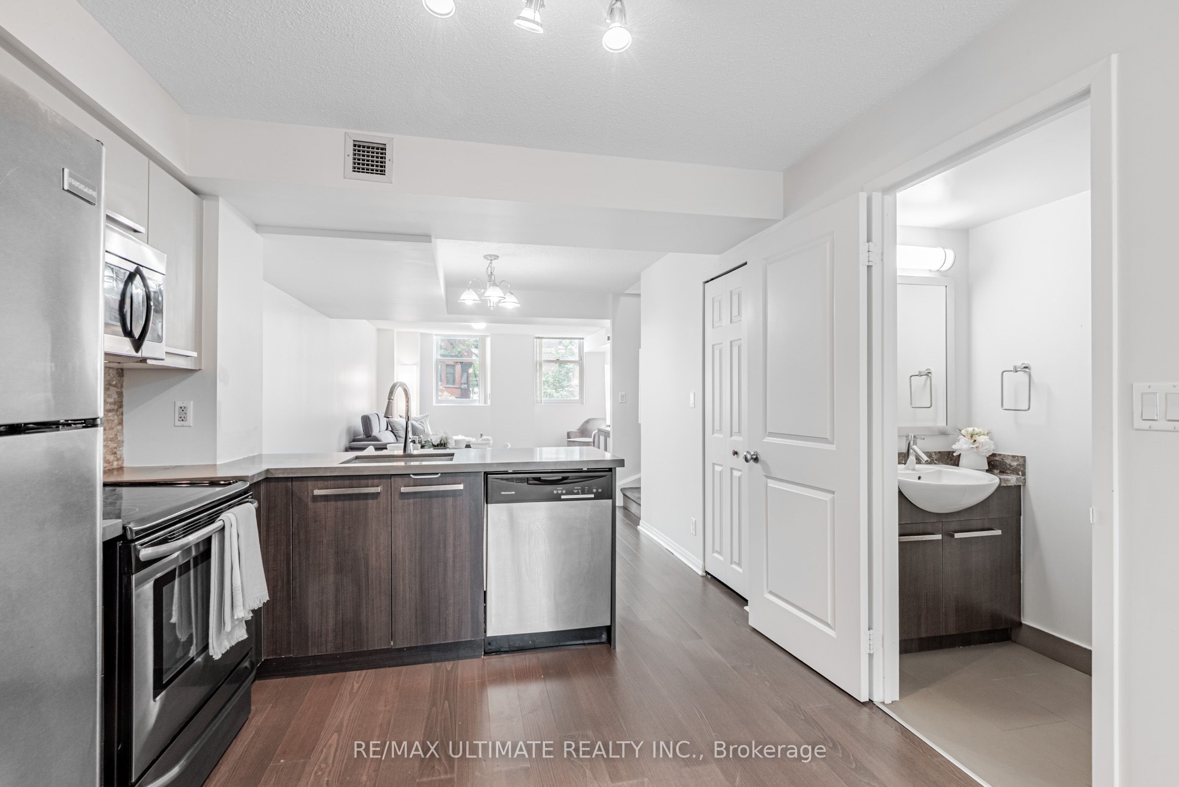 11 St Joseph Street 311