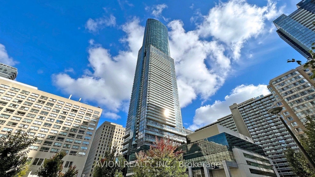 Photo of 386 Yonge Street #5716, Toronto, ON M5B 0A5 (MLS # C14097304)