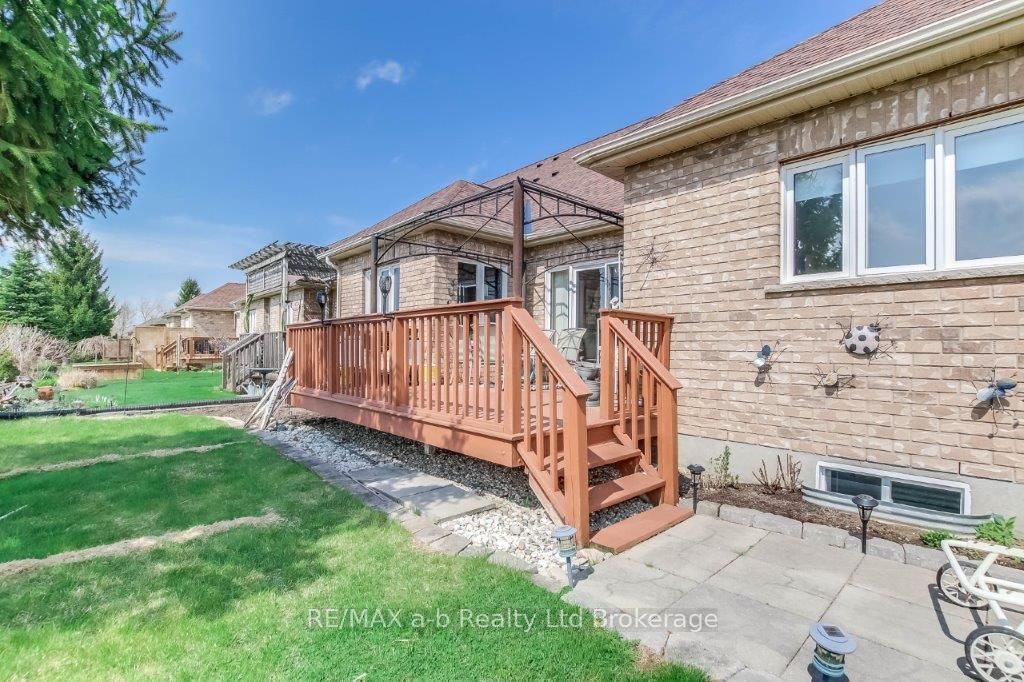 Photo of 717 Garden Court Crescent, Woodstock, ON N4T 0A2 (MLS # X13005388)
