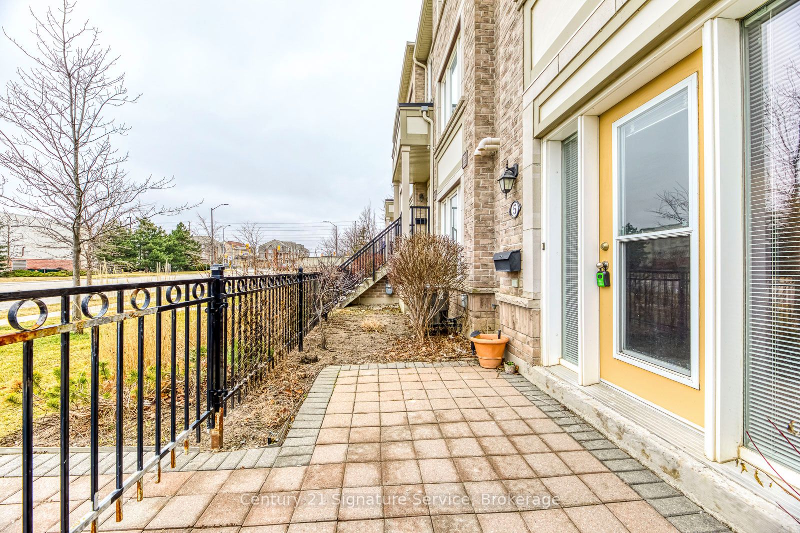 2935 Hazelton Place 5