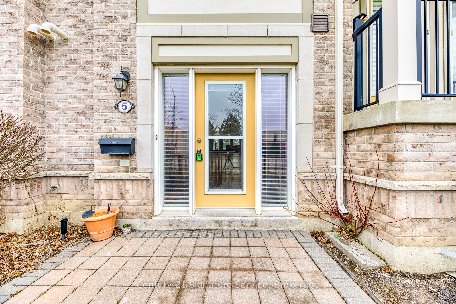 2935 Hazelton Place 5