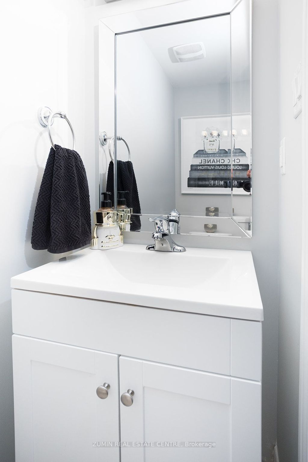 Photo of 3114 Michelangelo Road, Burlington, ON L7M 0Z7 (MLS # W12829234)