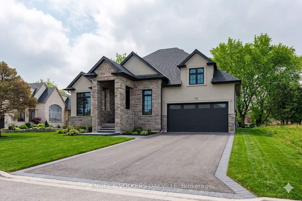 Photo of 727 Warner Road, Niagara-on-the-Lake, ON L0S 1P0 (MLS # X13652420)