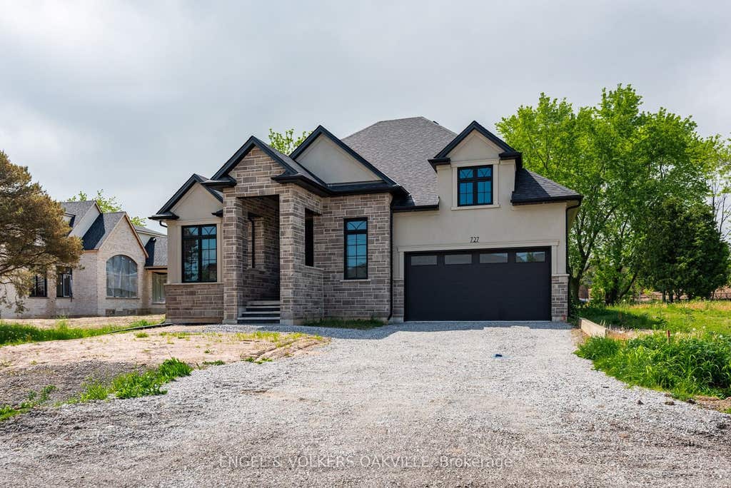 Photo of 727 Warner Road, Niagara-on-the-Lake, ON L0S 1P0 (MLS # X13652420)