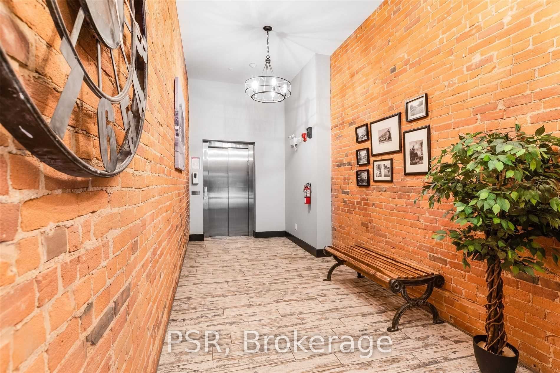 2870 Dundas Street W 309