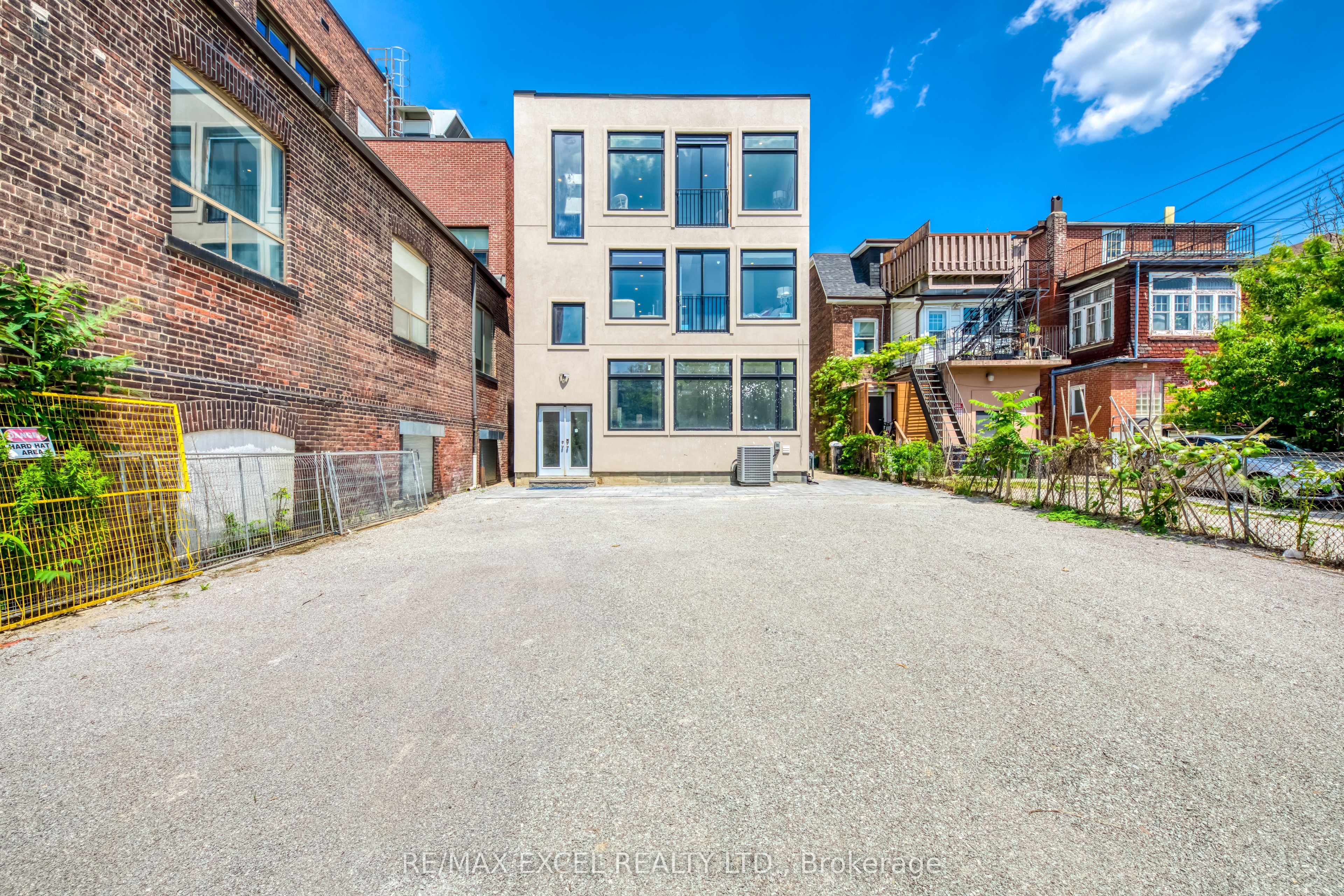 923 COLLEGE Street UNIT A