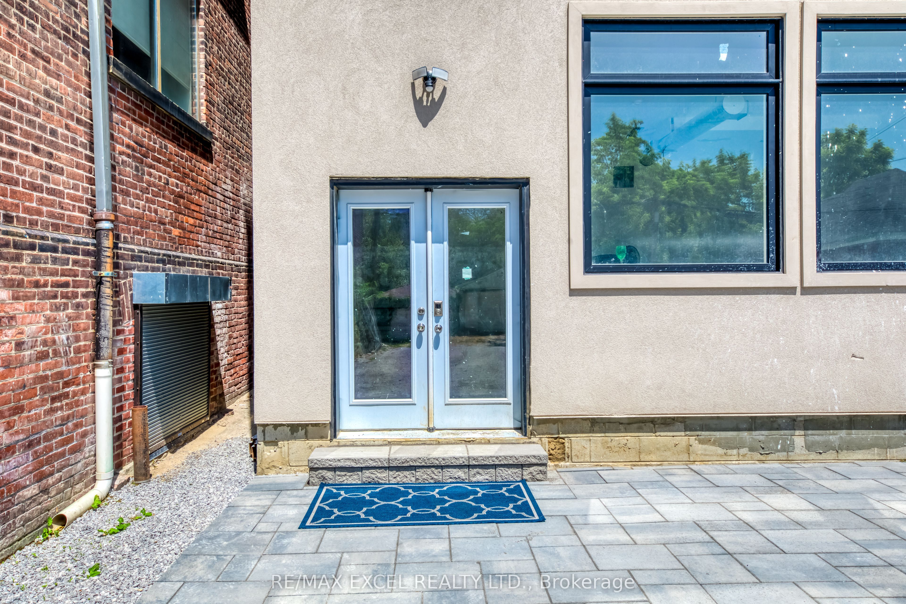 923 COLLEGE Street UNIT A