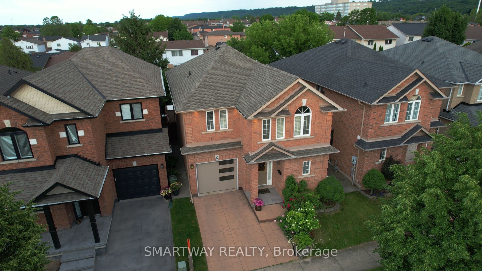 42 Peachwood Crescent