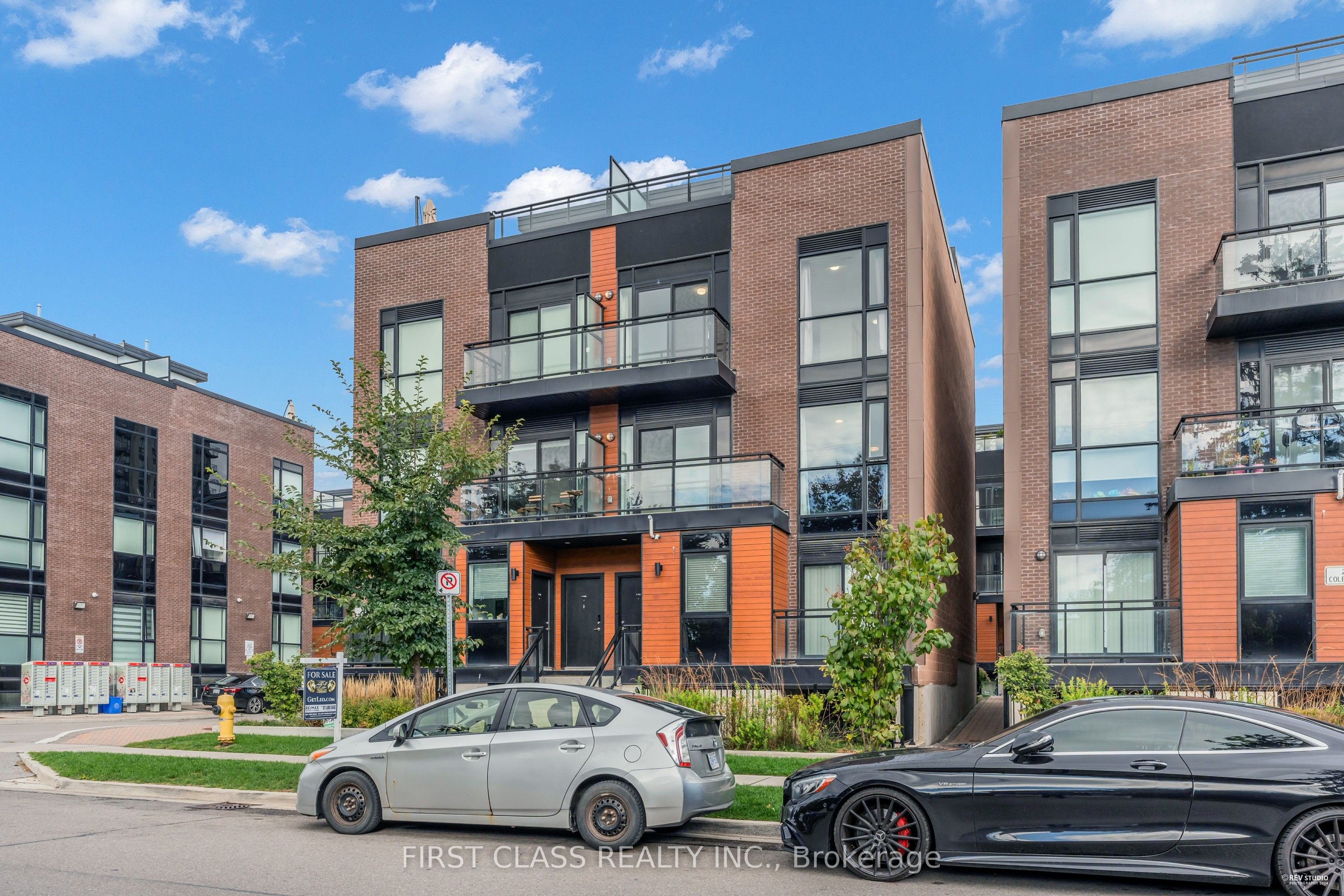 32 Coles Avenue F1003