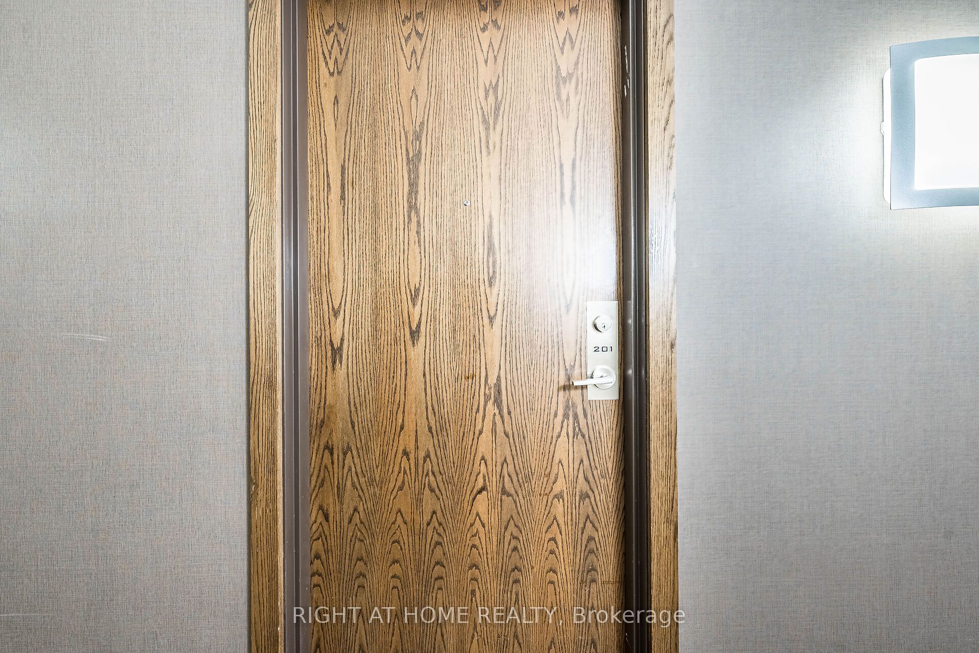 260 Sackville Street 201