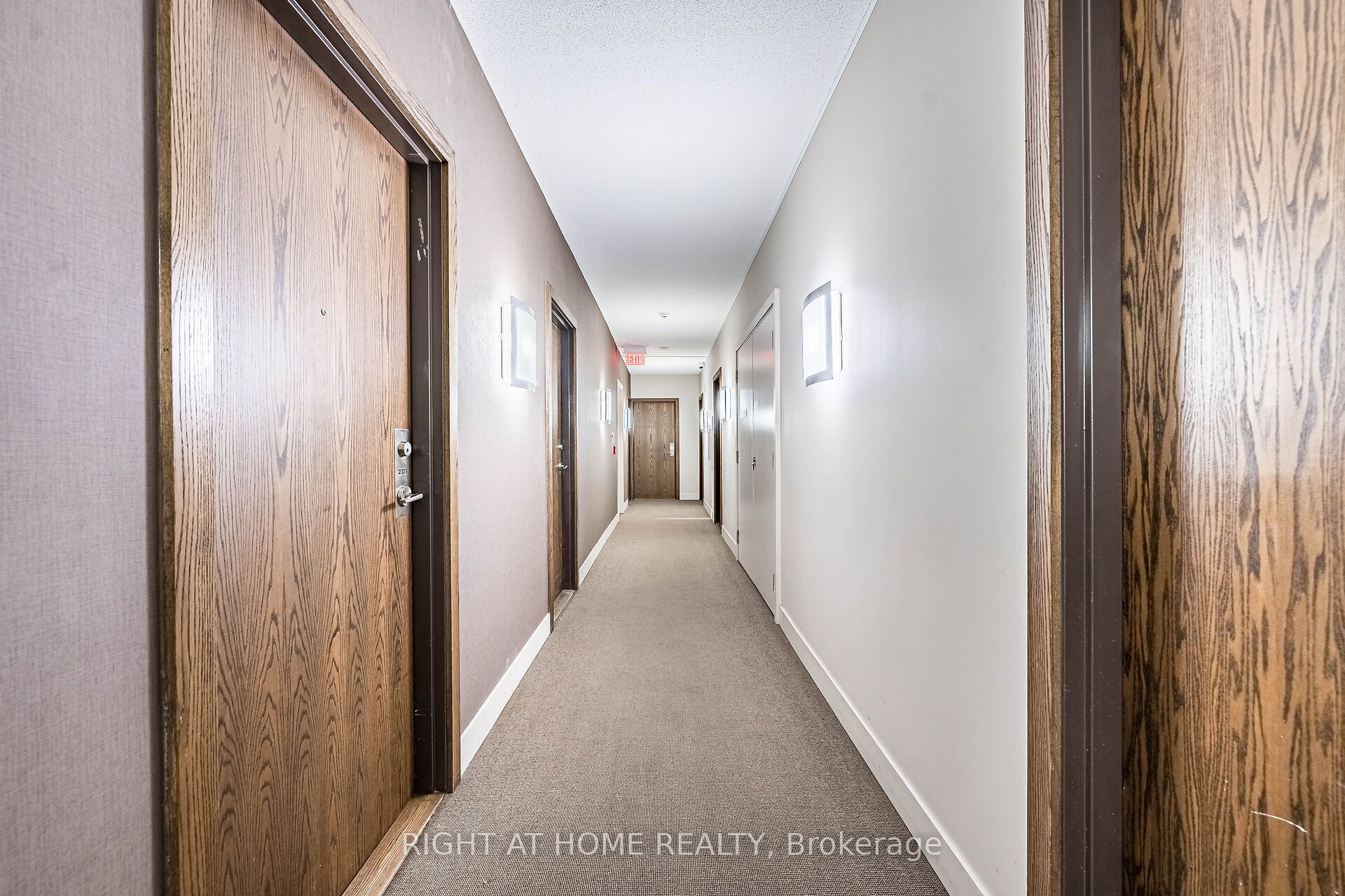 260 Sackville Street 201