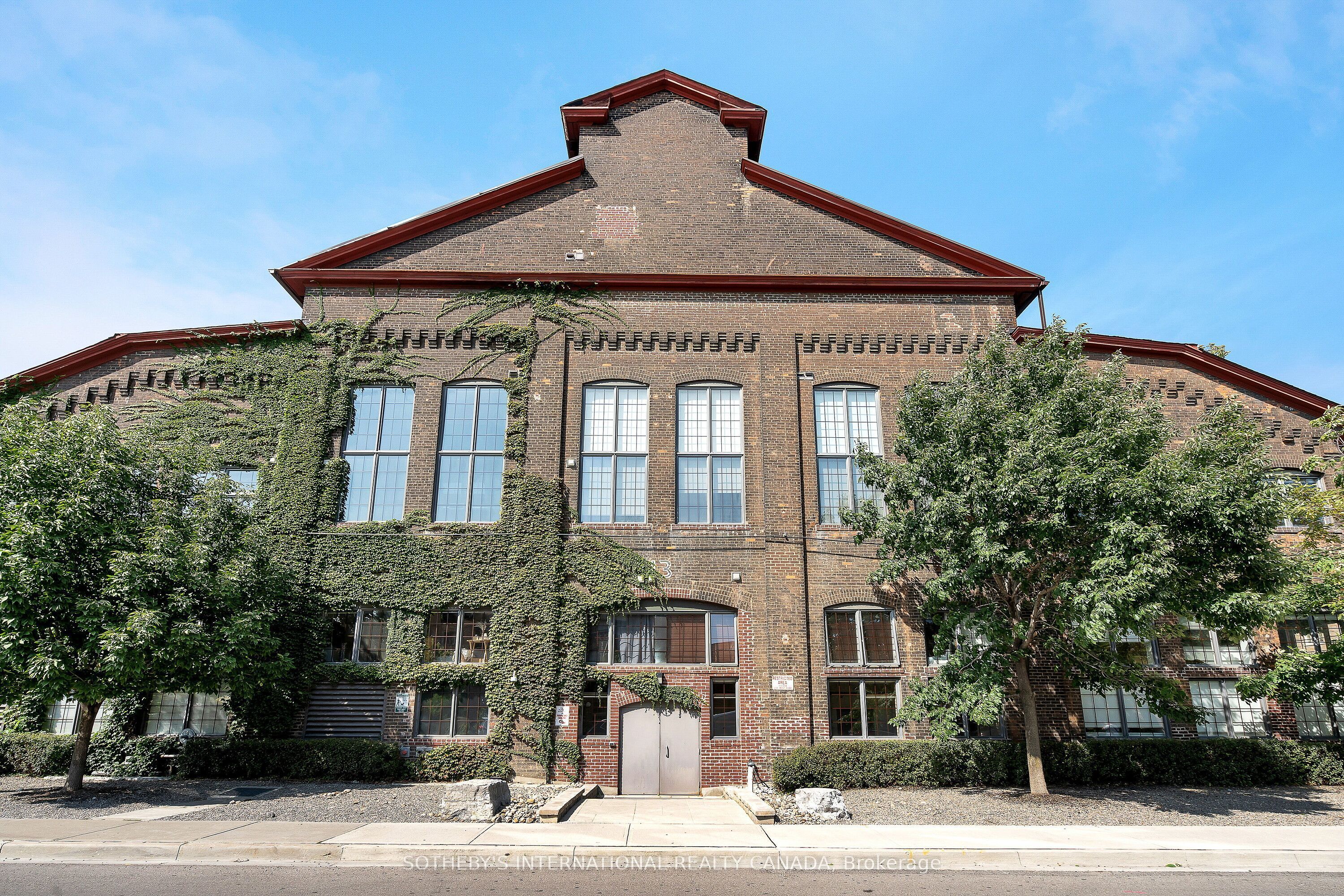 1100 Lansdowne Avenue 339