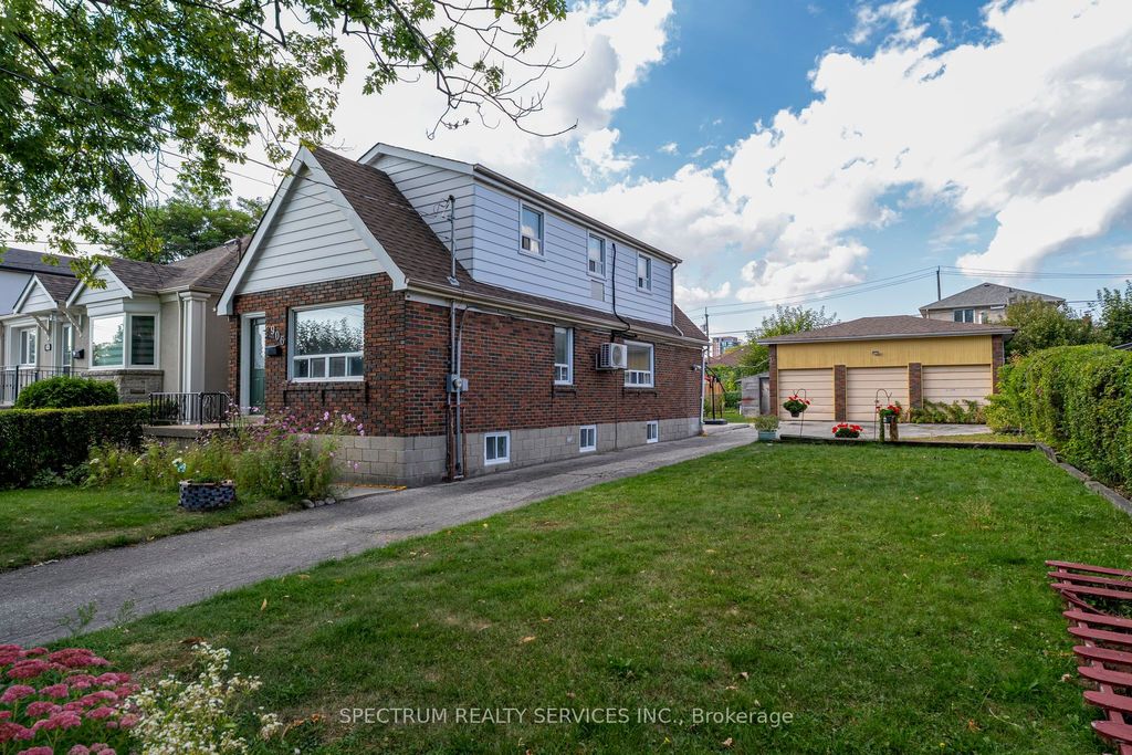Photo of 906 Glencairn Avenue, Toronto, ON M6B 2A7 (MLS # W12405046)