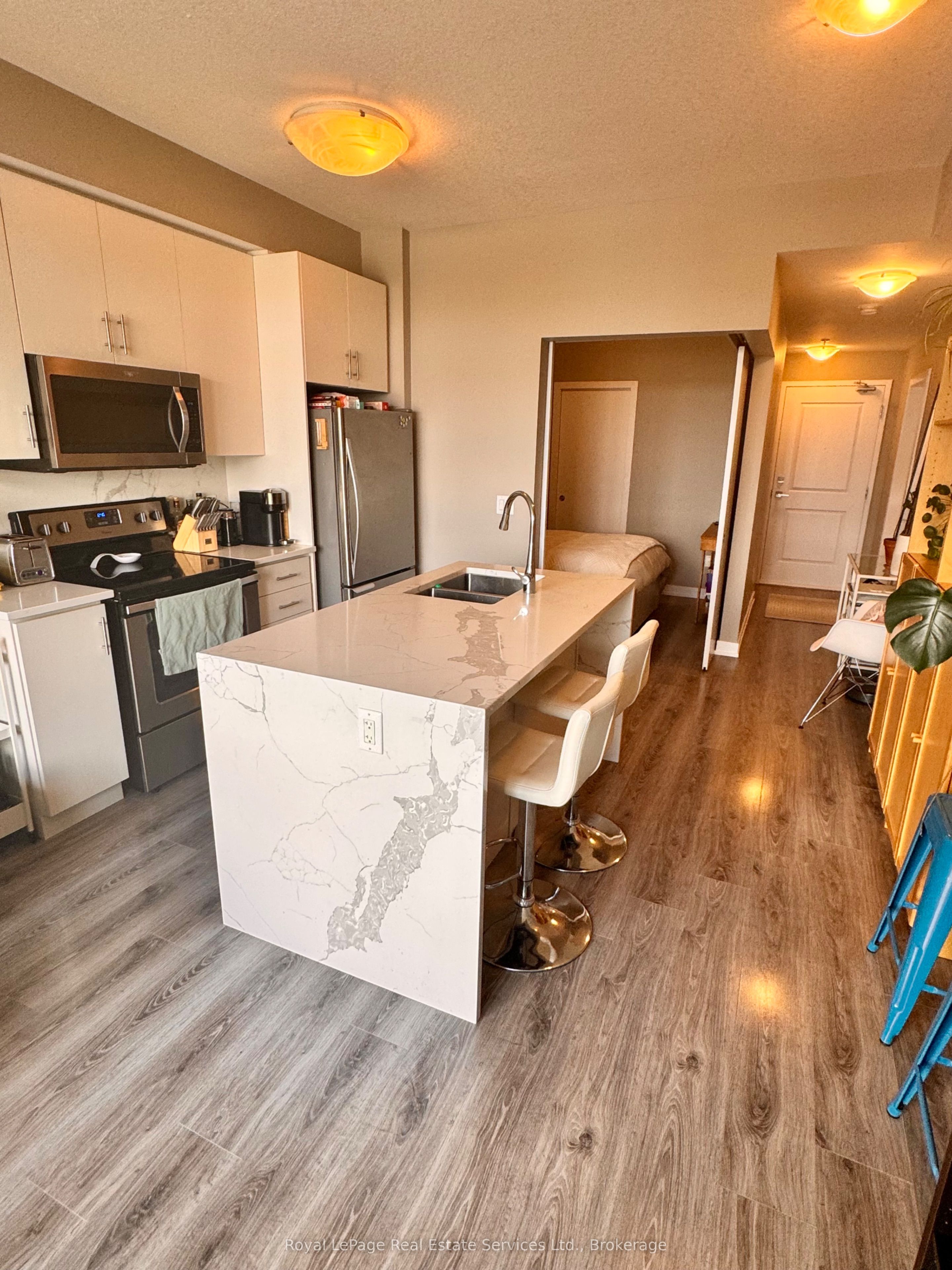 2486 Old Bronte Road 717