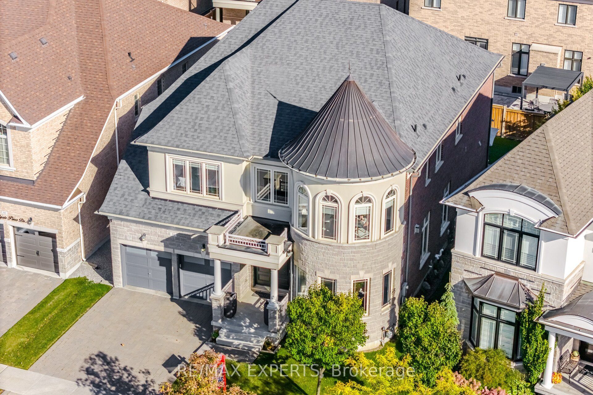 91 Woodgate Pines Drive
