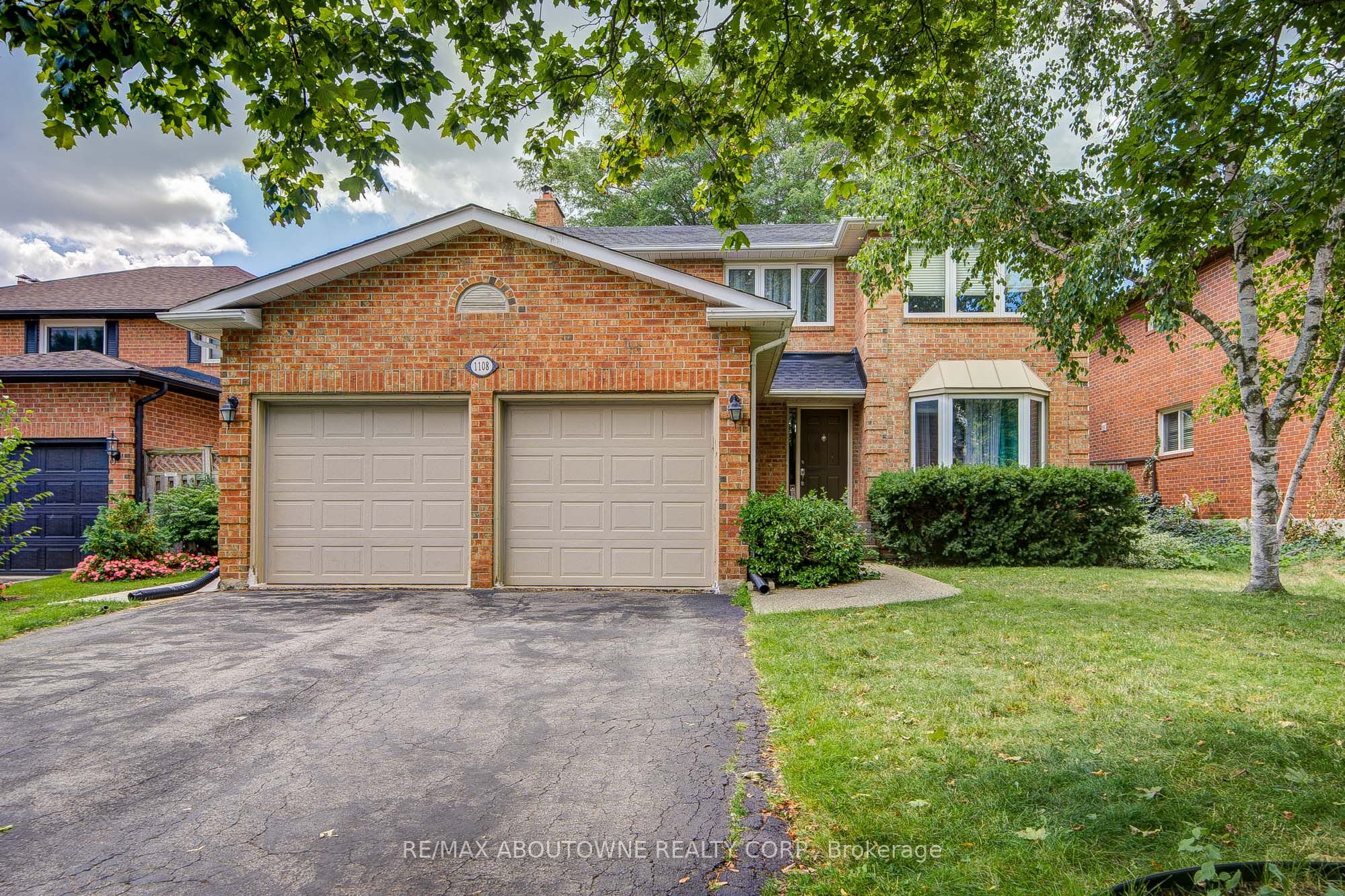 1108 Notley Crescent Lower