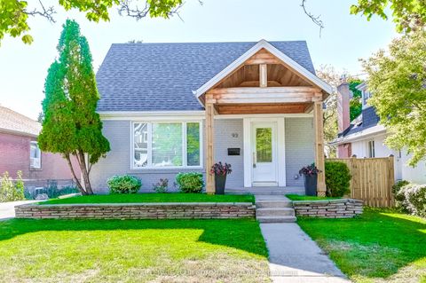 93 Gair Drive Toronto ON M8W 4P9