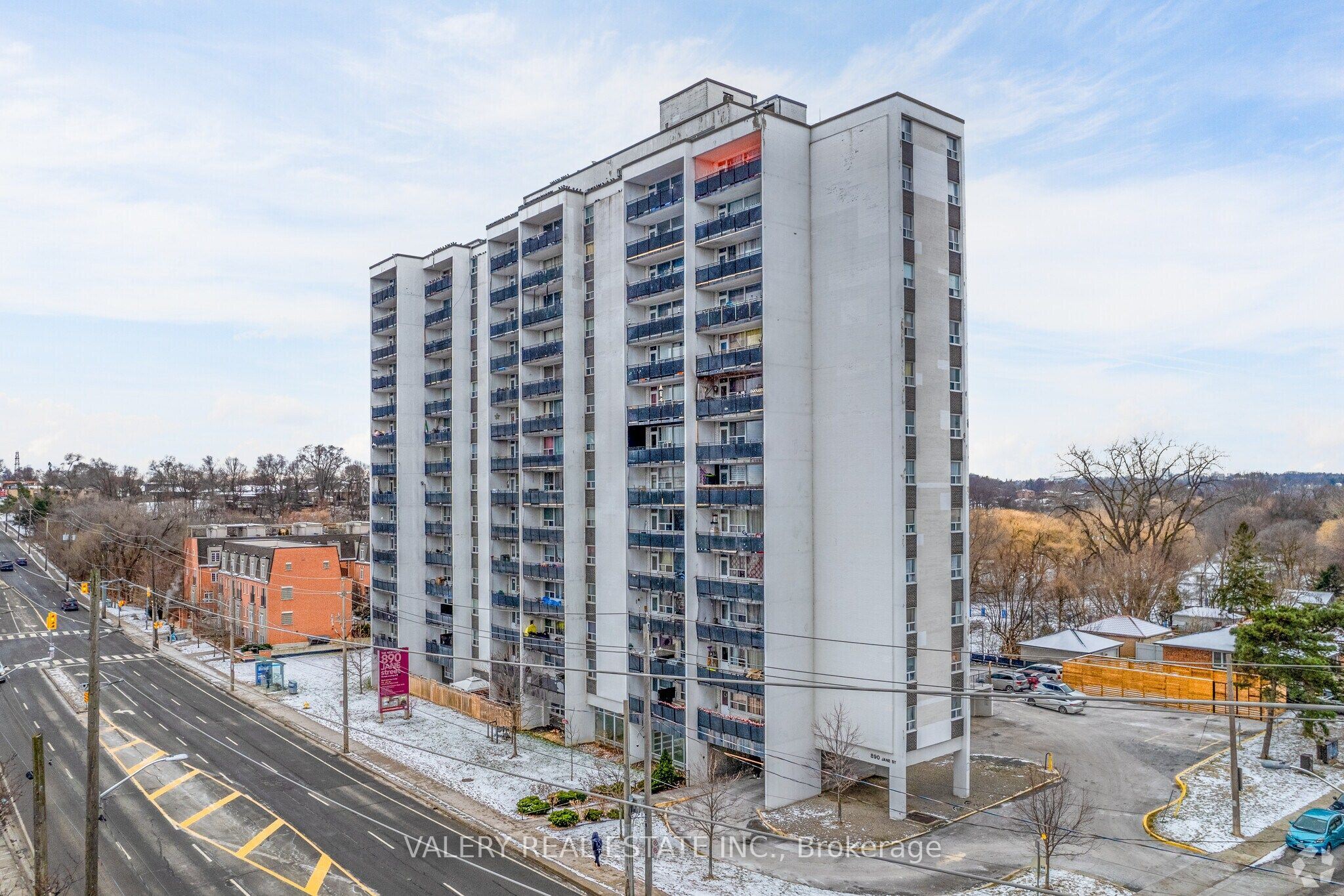 Photo 1 of 6 — 890 Jane Street 1506, Toronto, ON M6N 4C3