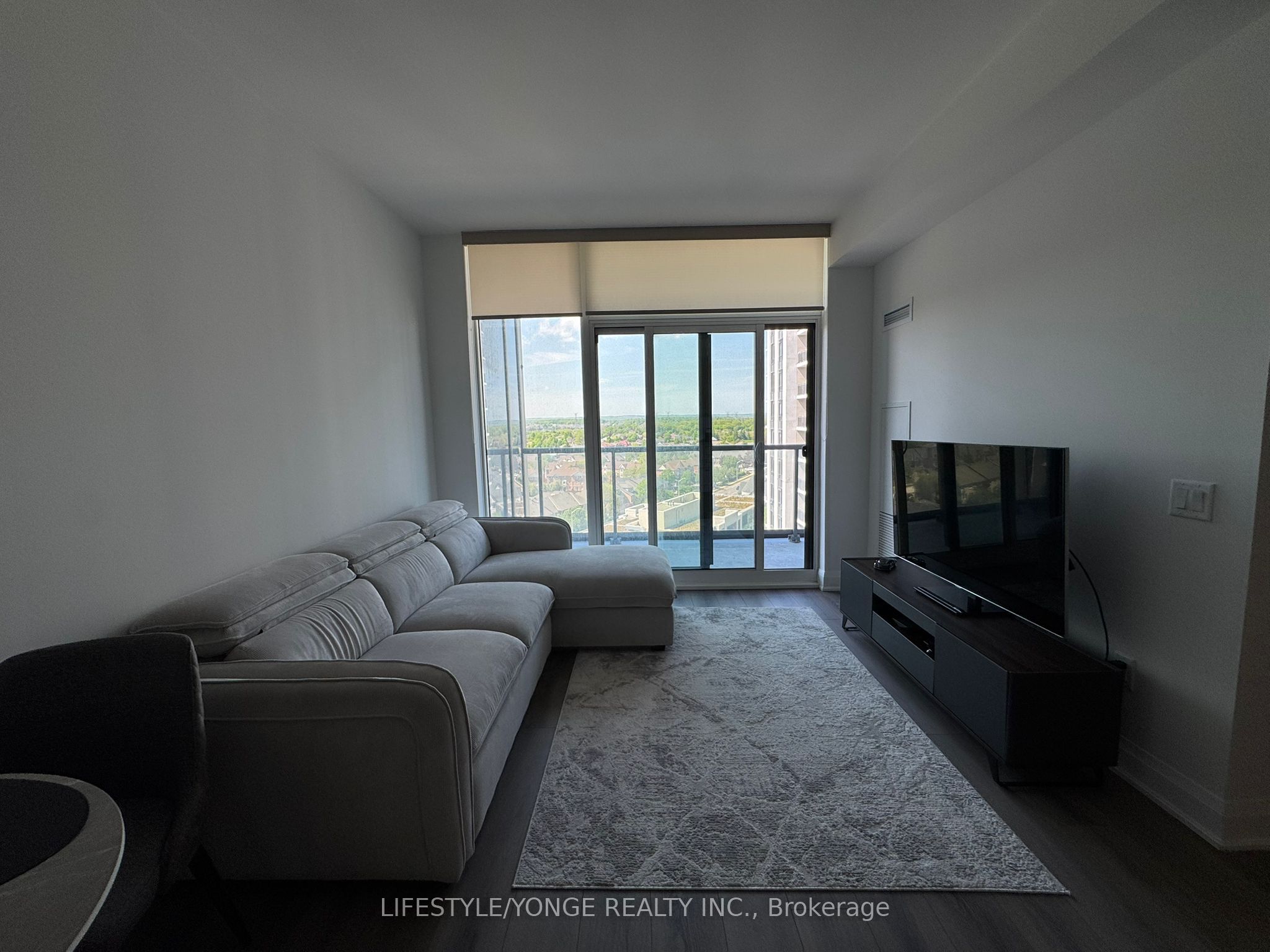 20 Gatineau Drive 1209