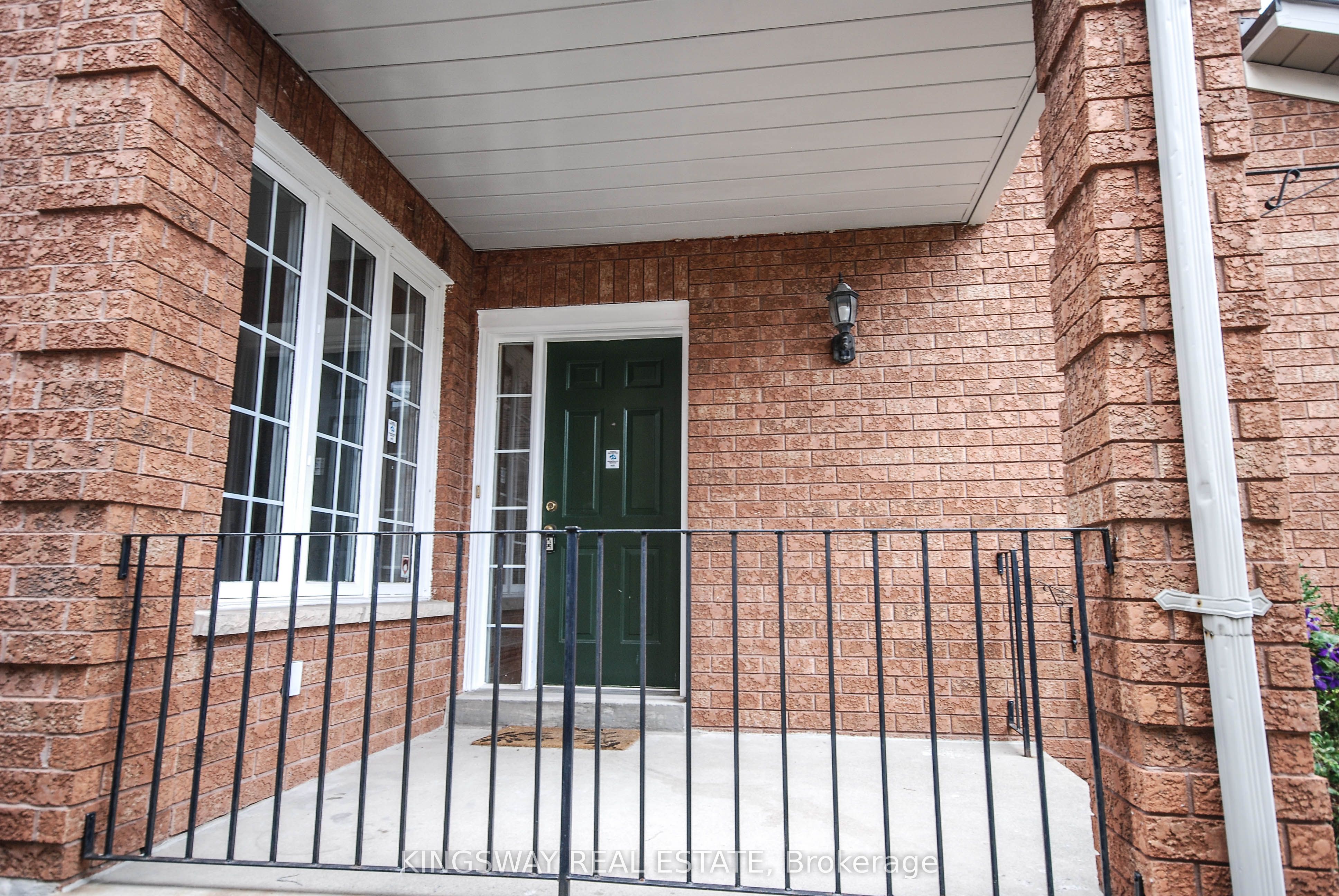 5468 Palmerston Acres