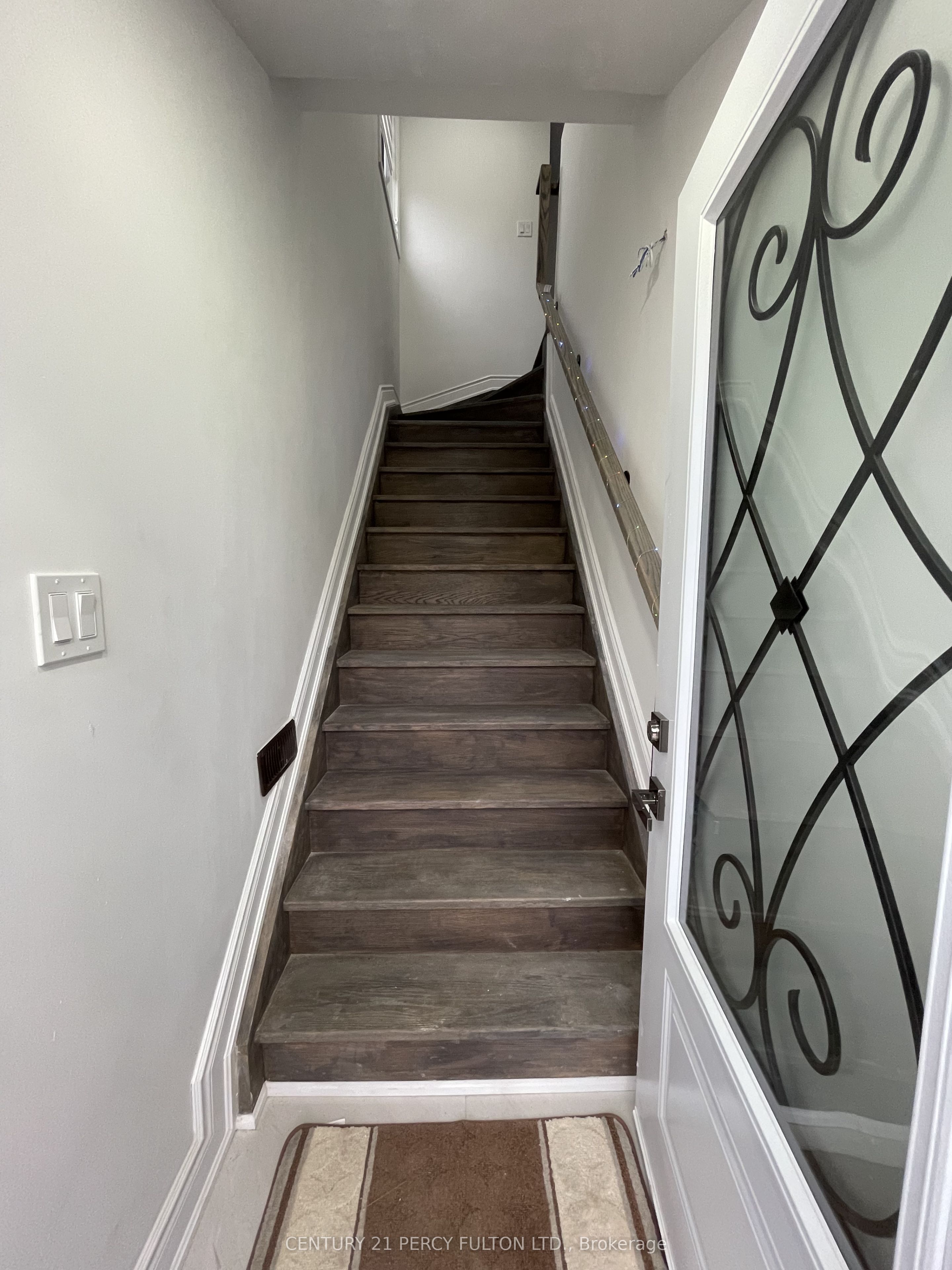 530 Country Glen Coach